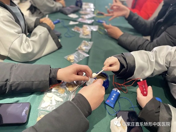 燕都小記者中醫(yī)研學(xué)活動(dòng)走進(jìn)直樂矯形中醫(yī)醫(yī)院